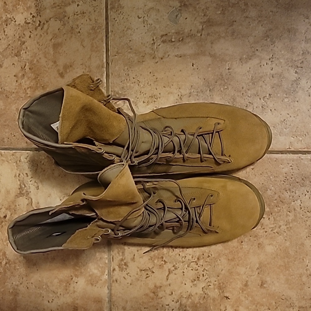 Danner 🆕 Reckoning 8” Coyote USMC Hot EGA size 14 EE (wide)
